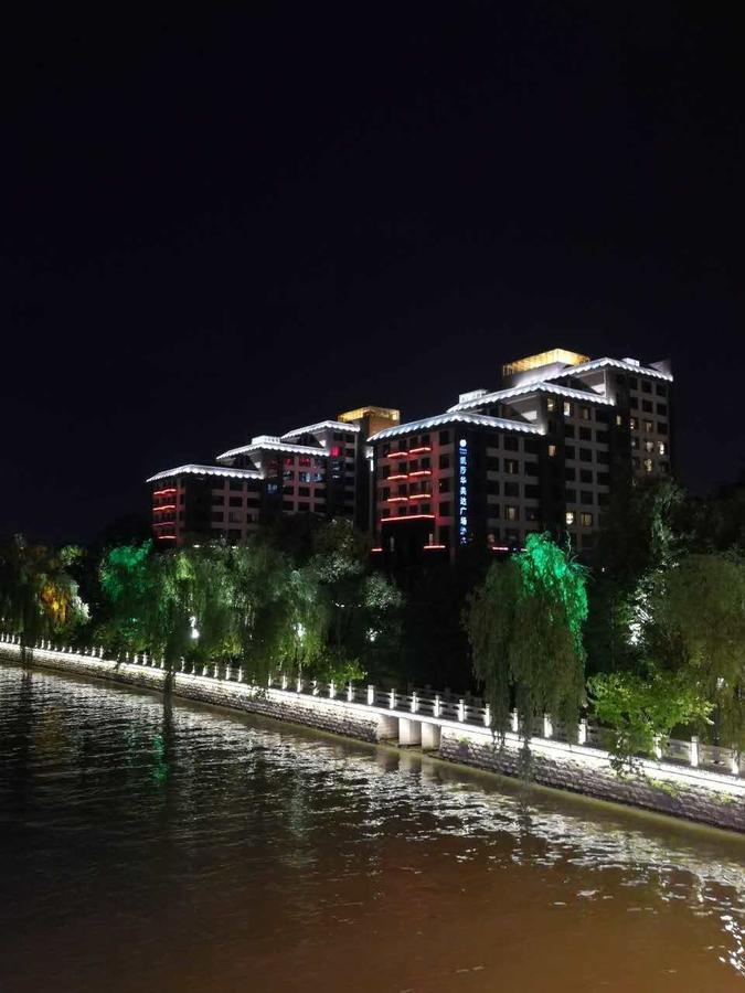 Ramada Casa Hotel Yangzhou Zewnętrze zdjęcie